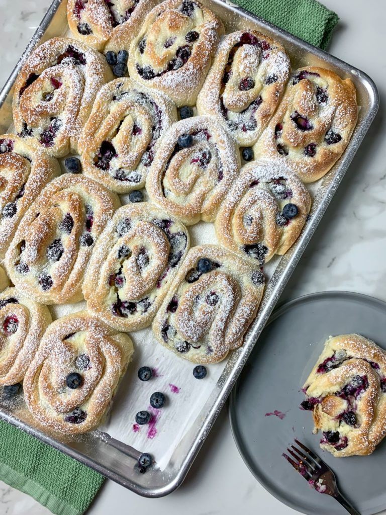 Blueberry Cheesecake Roll 